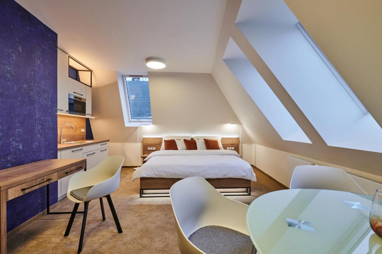 Hotel Alfred A Hermina 奥洛穆茨 外观 照片