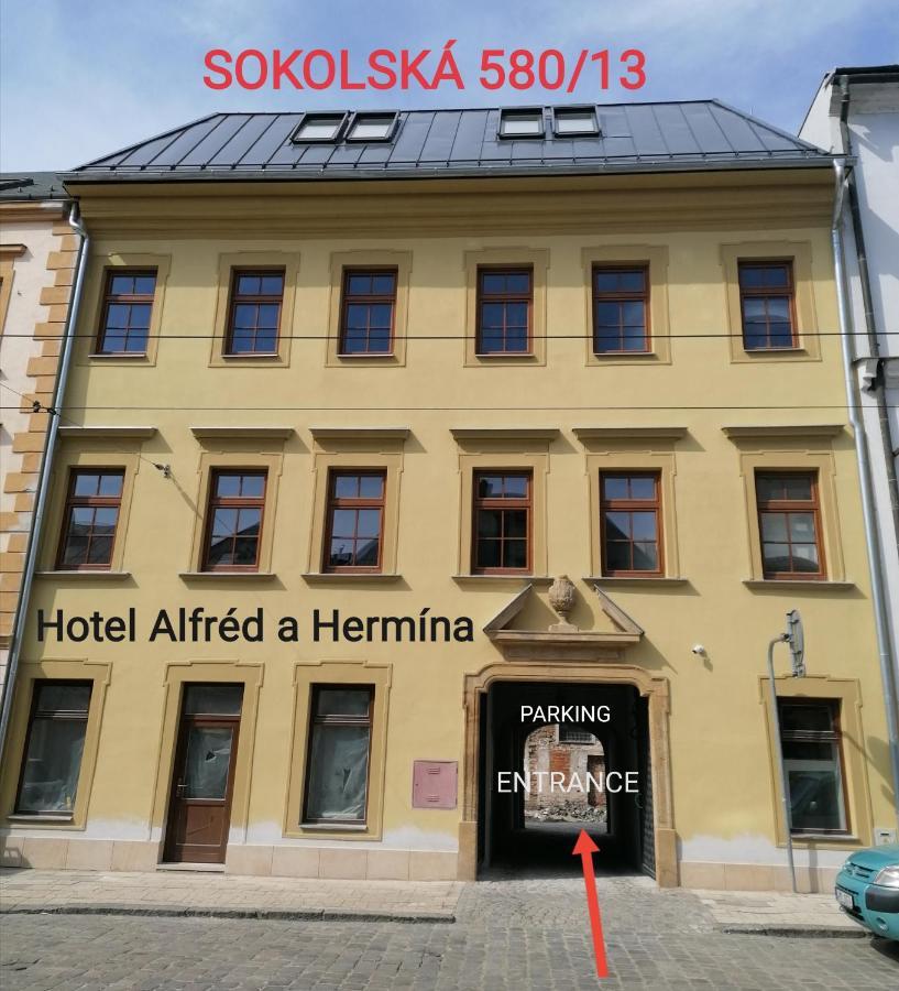 Hotel Alfred A Hermina 奥洛穆茨 外观 照片